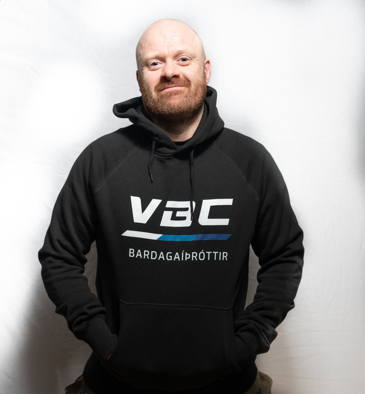 VBC Bardagaíþróttir 2024 Edition - Hettupeysa svört