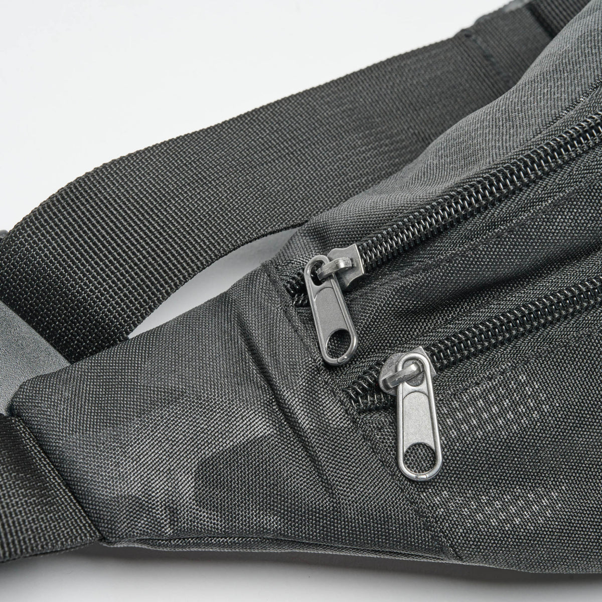 Leone Camoblack mittistaska